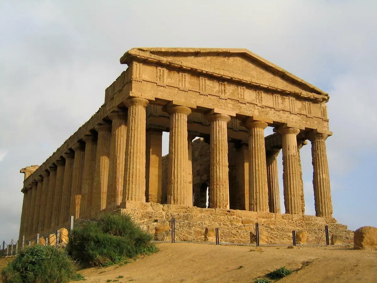 Bed and Breakfast Frontemare Agrigento 3*,